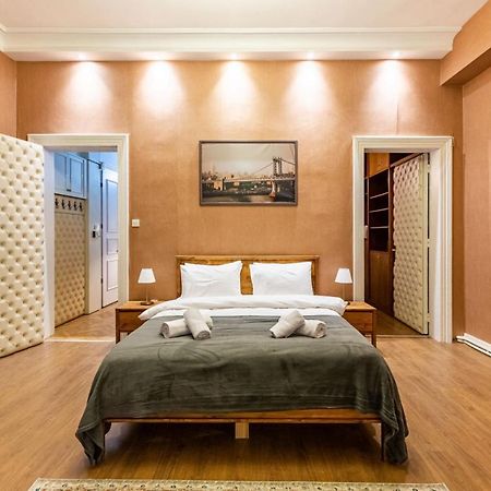 Historical Flat With A Lovely Sea View In Beyoglu Istanbul Exterior foto