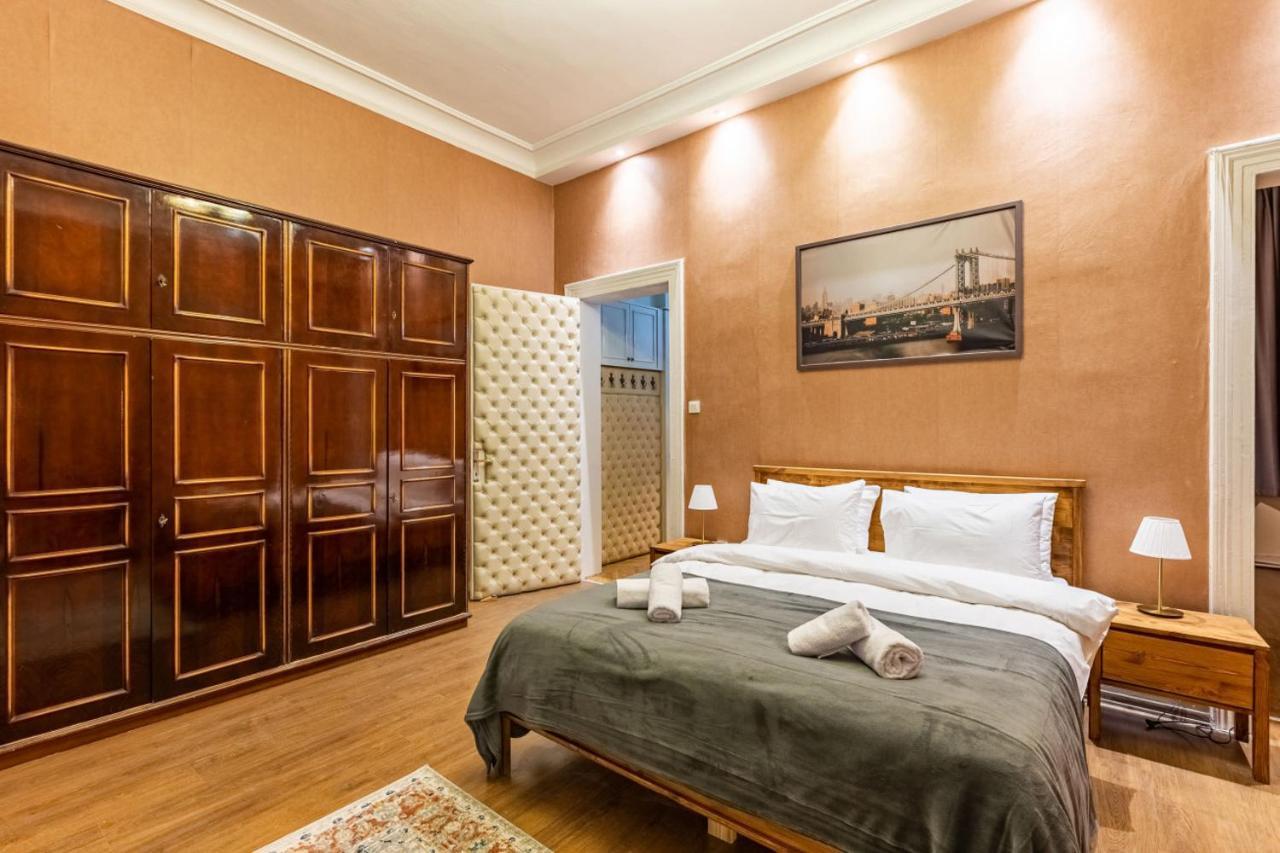 Historical Flat With A Lovely Sea View In Beyoglu Istanbul Exterior foto